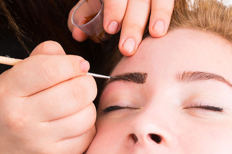 Skincare Suites Spa Eyebrow Tinting